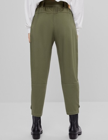 Pantaloni Bershka, verde