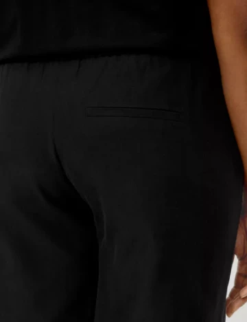 Pantaloni scurti Plus Size TRIANGLE, negru Negru