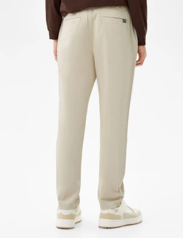 Pantaloni Bershka, crem Crem