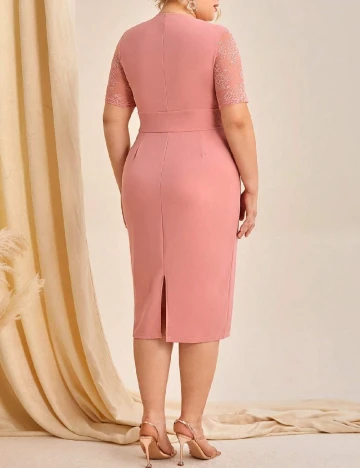 Rochie medie SHEIN CURVE, roz pudra Roz