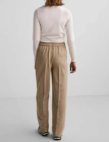 Pantaloni Pieces, crem Crem