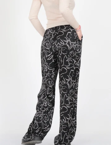 Pantaloni s.Oliver, negru Negru