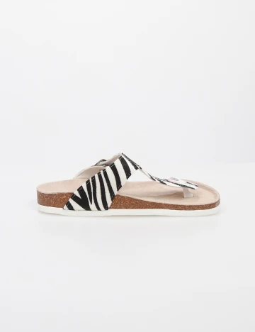 Slapi Too Bizzy by Bristol, animal print Animal print