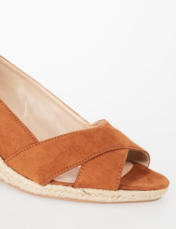 Sandale cu platforma Dorothy Perkins, maro