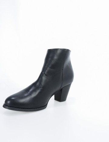 
						Botine Sinsay, negru, 39
