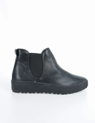 Ghete Reserved, negru