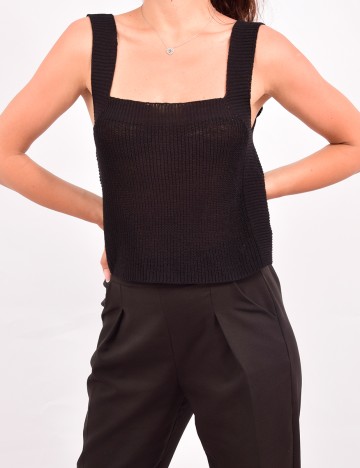 Maiou Zara, negru