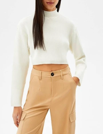 Pulover Bershka, alb