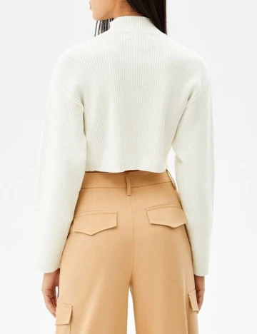 Pulover Bershka, alb