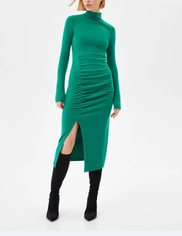 Rochie medie Bershka, verde Verde