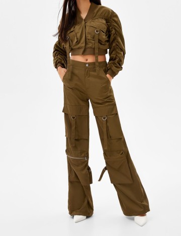 Jacheta Bershka, kaki