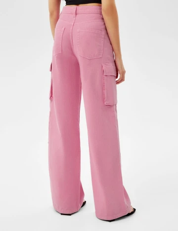 Blugi Bershka, roz