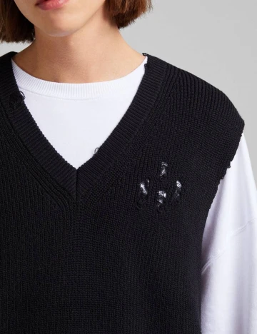 Vesta Bershka, negru