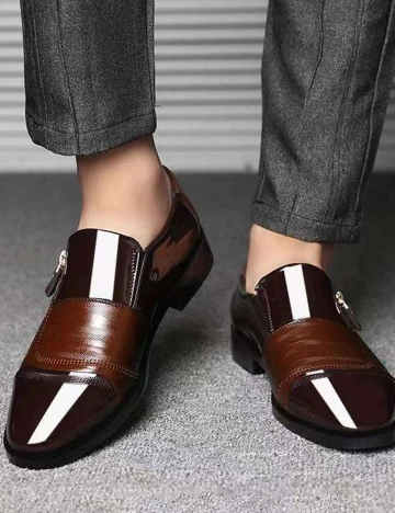 Pantofi SHEIN, maro