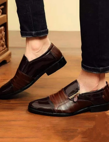 Pantofi SHEIN, maro
