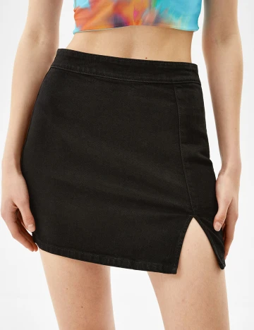 Fusta Bershka, negru