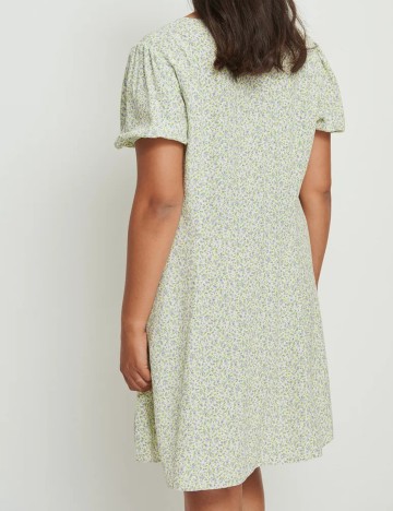 Rochie scurta NA-KD Plus Size, floral