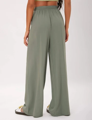Pantaloni SHEIN, verde Verde