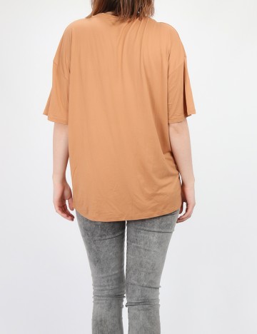Tricou SHEIN, maro