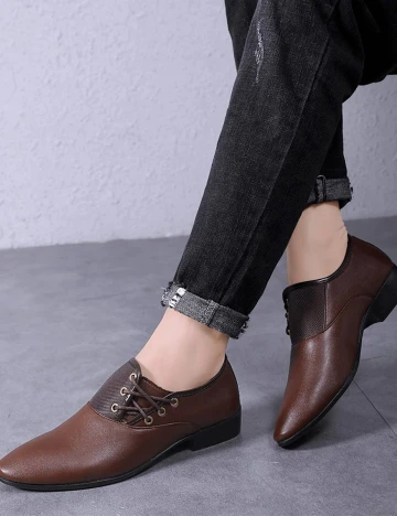 Pantofi SHEIN, maro