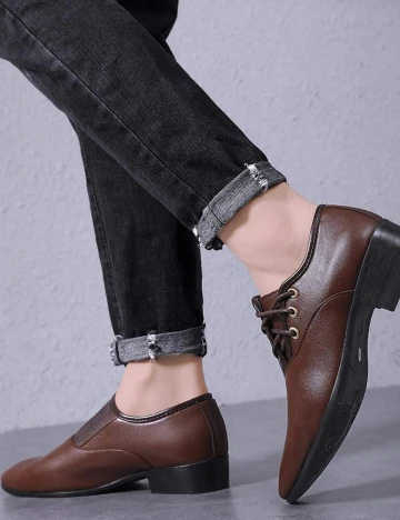 Pantofi SHEIN, maro