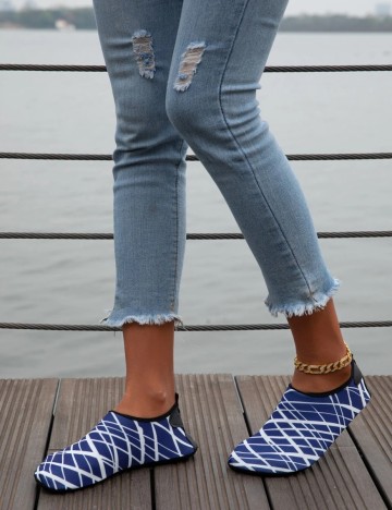 Papuci de casa SHEIN, albastru, 38/39