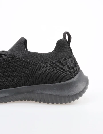 Adidasi SHEIN, negru