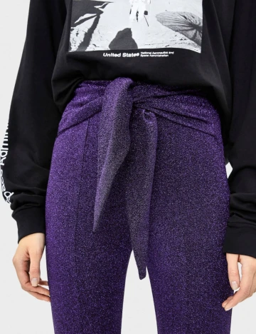 Colanti Bershka, mov