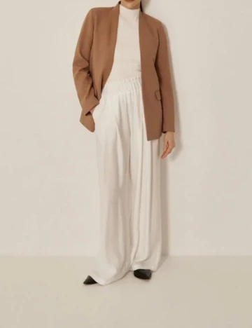 Blazer Reserved, maro