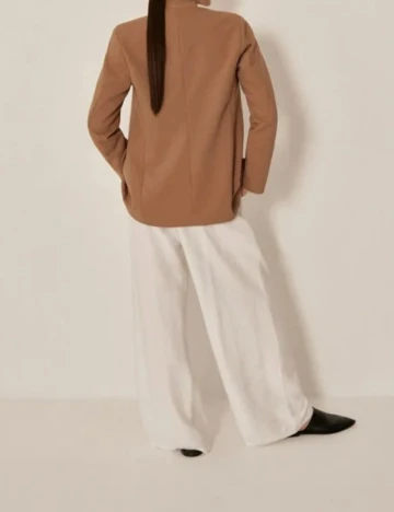 Blazer Reserved, maro