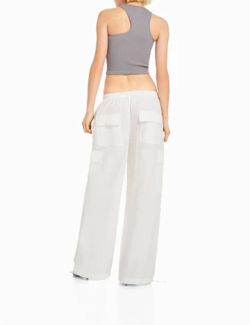 Pantaloni Bershka, alb Alb