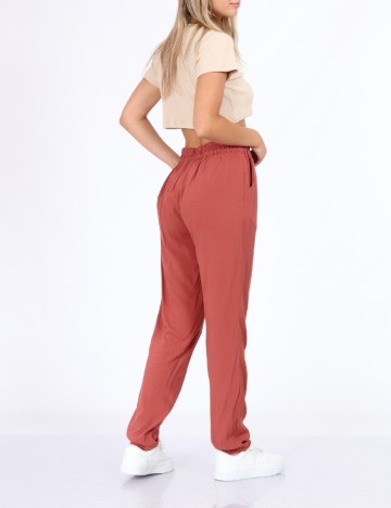 Pantaloni Vero Moda, caramiziu