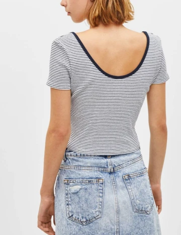 Top Bershka, mix culori