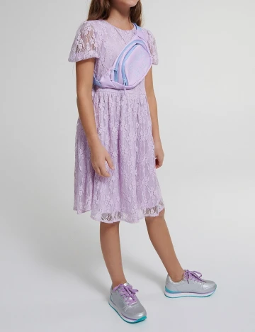 Rochie Reserved, mov