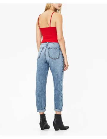 Top Bershka, rosu aprins