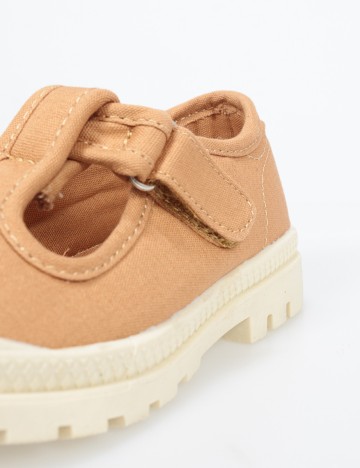 Pantofi Blue Queen by Bristol, maro