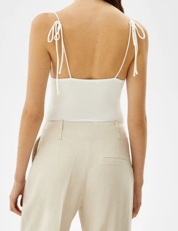 Body Bershka, alb