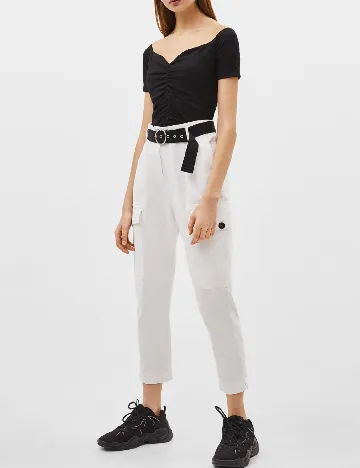 Top Bershka, negru