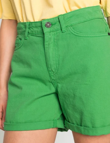 Pantaloni scurti Noisy May, verde Verde