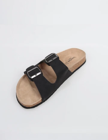 Slapi Essentials, negru