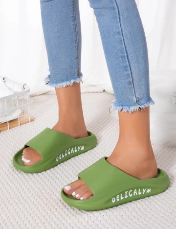 Slapi SHEIN, verde