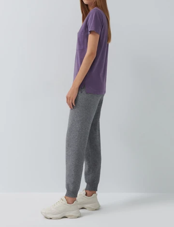 Tricou House Brand, mov