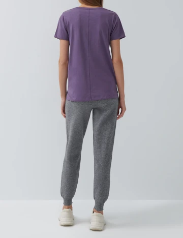 Tricou House Brand, mov
