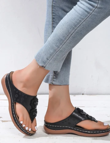 Slapi Emery Rose, negru
