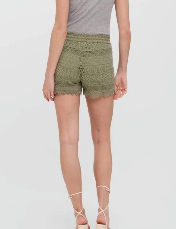 Pantaloni scurti Vero Moda, verde Verde