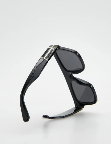 Ochelari de soare Reserved, negru Negru