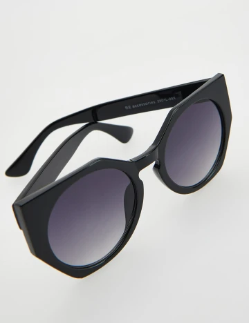 Ochelari de soare Reserved, negru Negru