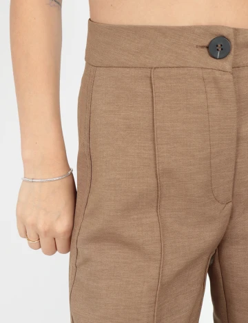 Pantaloni Bershka, maro Maro