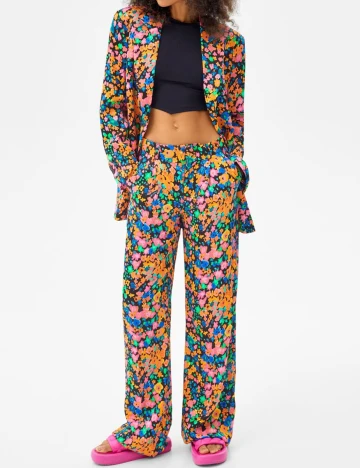 Pantaloni Bershka, mix culori