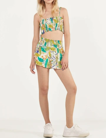 Pantaloni scurti Bershka, verde